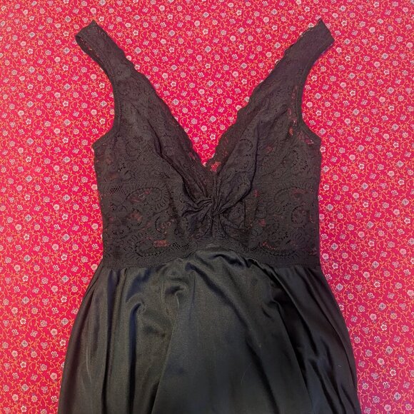 Vintage Olga Lace Satin Nightgown Lingerie Evening Gown 1970’s Black - Picture 8 of 13